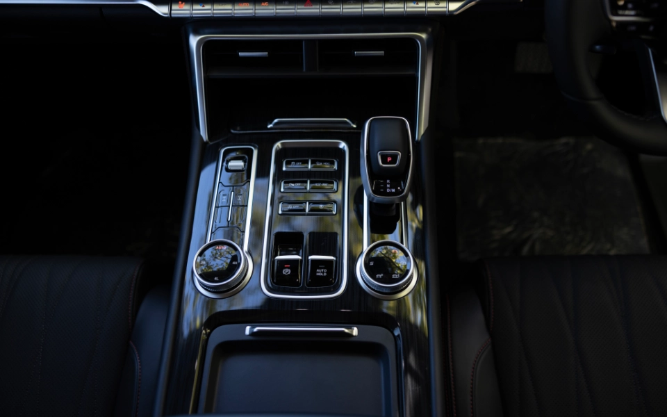 Tunland V7 Double Cab - main gallery image