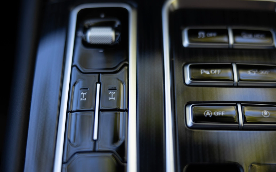 Tunland V7 Double Cab - main gallery image