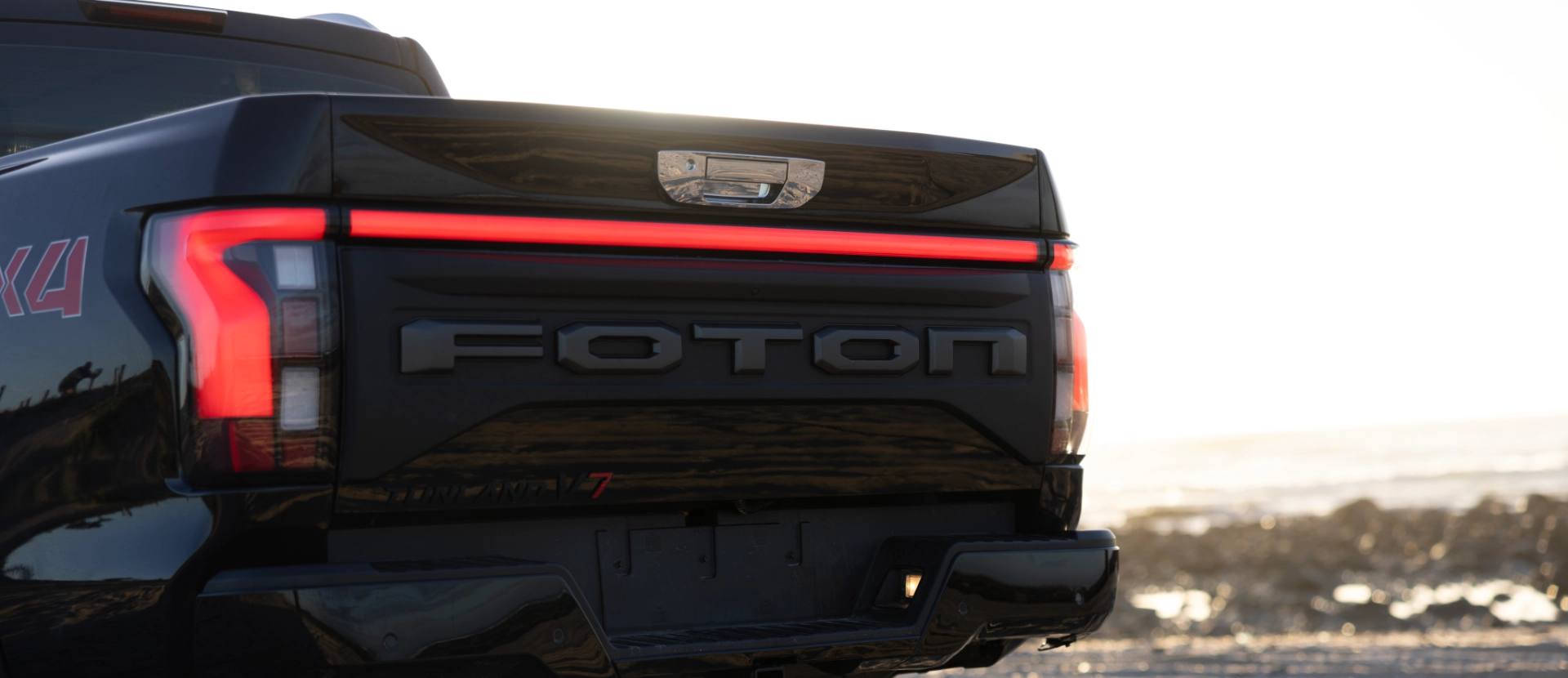 Tunland V7 Double Cab - main gallery image