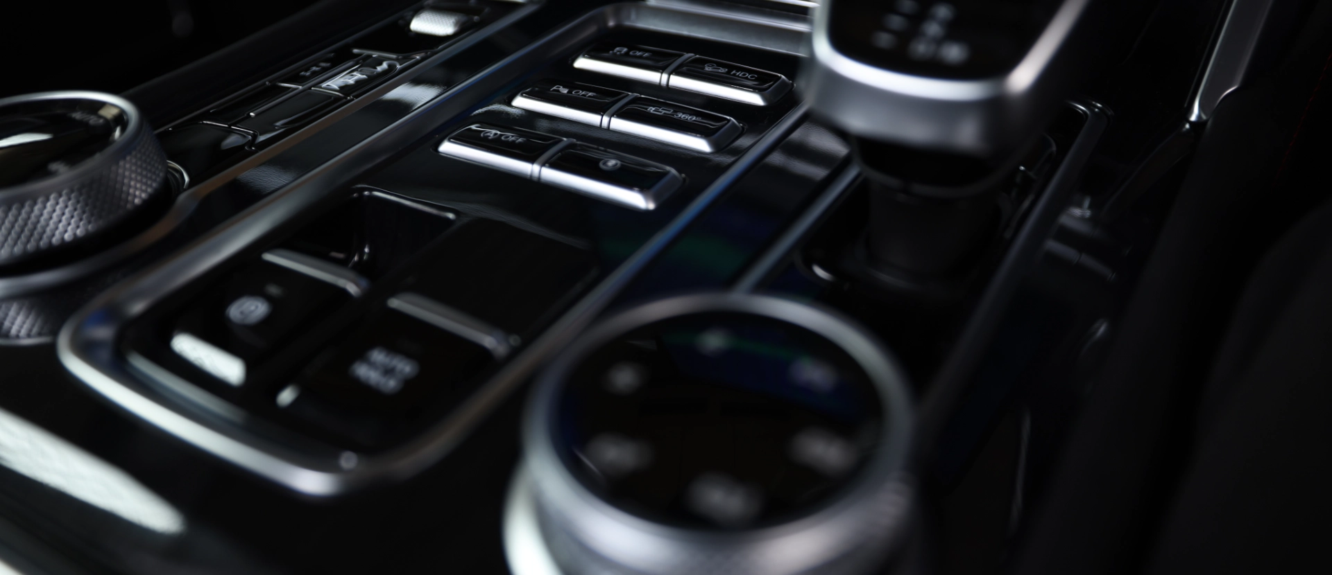 Tunland V9 Double Cab - main gallery image