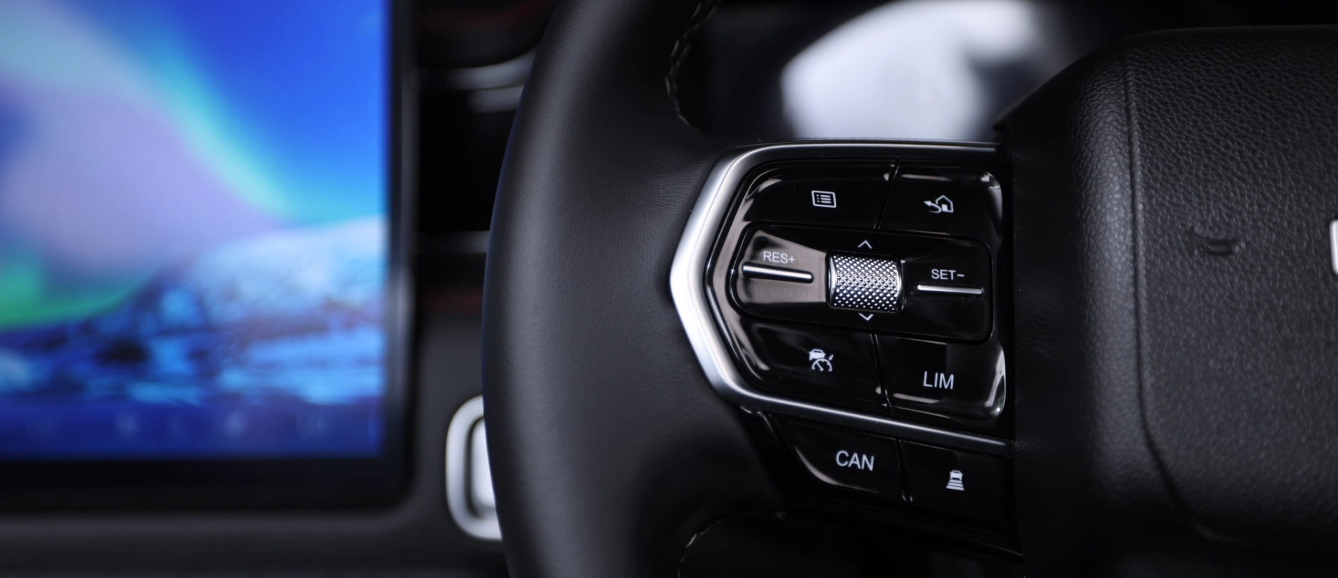 Tunland V9 Double Cab - main gallery image