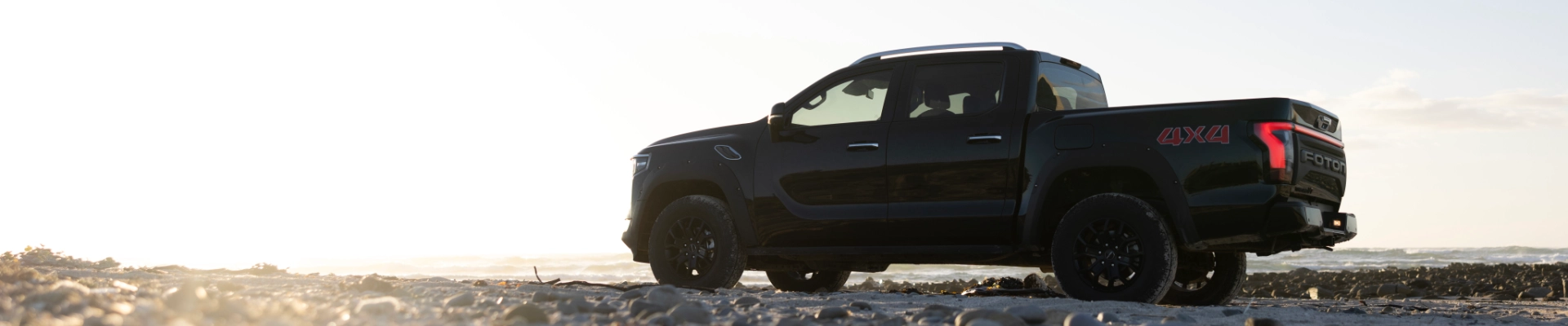 Test drive- Image of black foton double cab